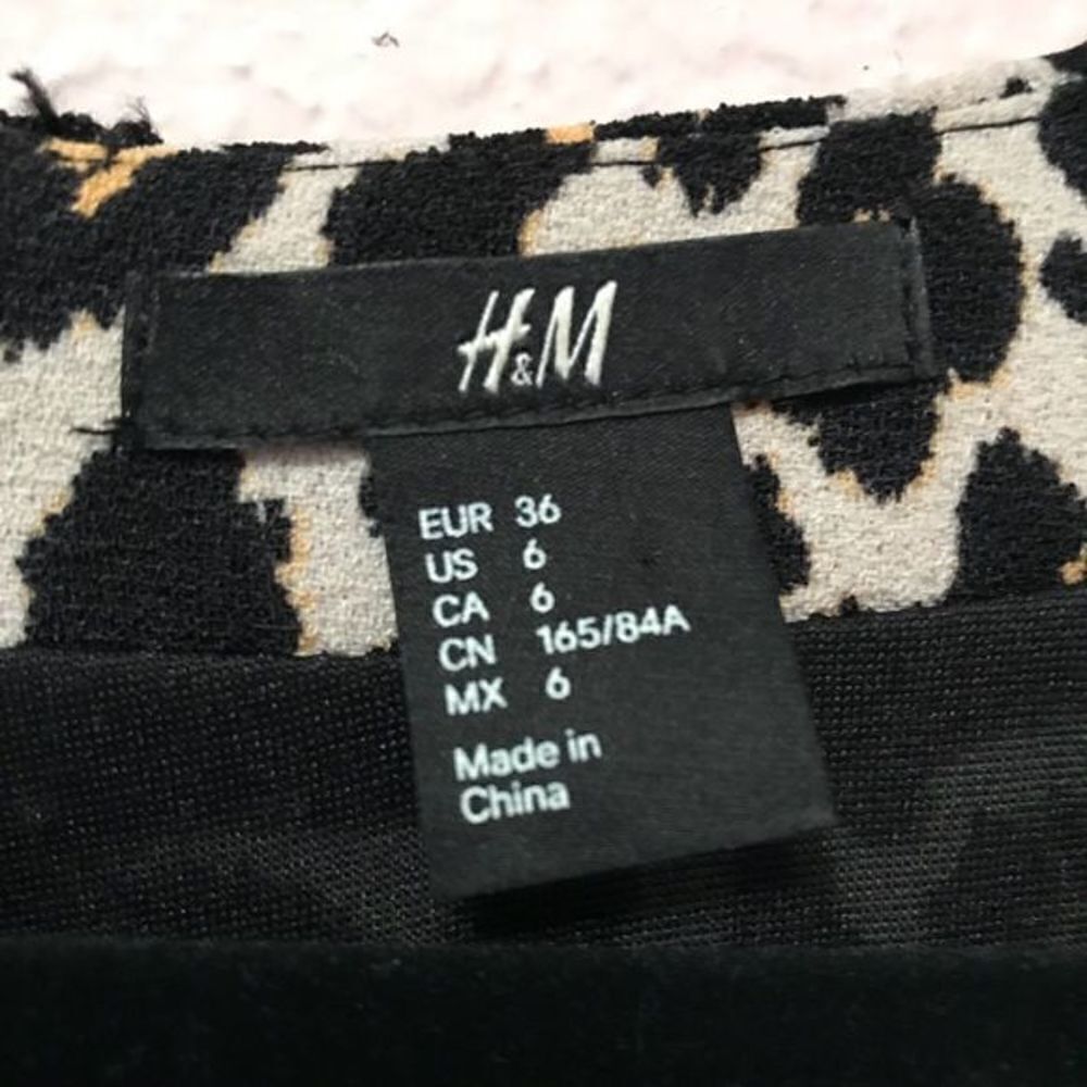 *30off3* NWOT. H&M sexy leopard print dress zips on back - Picture 9 of 10
